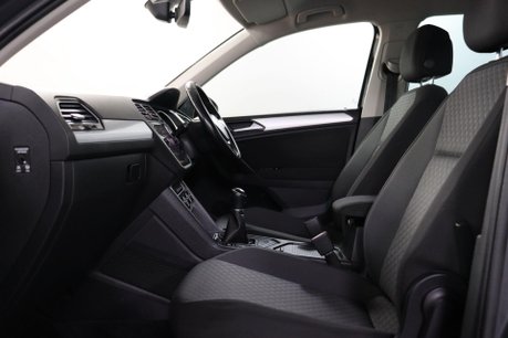 Volkswagen Tiguan SE NAV TSI 42