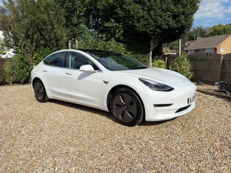 Tesla Model 3 (Dual Motor) Long Range Auto 4WDE 4dr 2