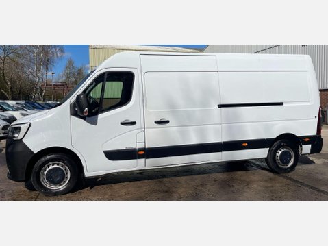 Renault Master 2.3 dCi 35 Business FWD LWB Medium Roof Euro 6 4dr 18