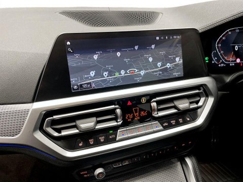 BMW 4 Series 2.0 420i M Sport Coupe 2dr Petrol Auto Euro 6 (s/s) (184 ps) Air Con - Allo 16