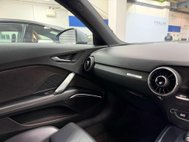 Audi TT 2.0 TFSI Coupe 3dr Petrol S Tronic quattro Euro 6 (s/s) (310 ps) 43