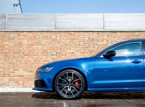 Audi RS6 Avant Performance 26