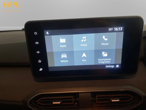 Dacia Jogger 1.6 Hybrid EXTREME MPV 5dr Petrol Hybrid Auto Euro 6 (s/s) (140 ps) Cruise 15