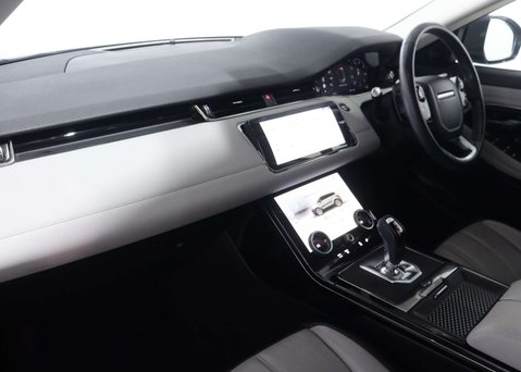 Land Rover Range Rover Evoque 2.0 Range Rover Evoque R-Dynamic SE Auto 4WD 5dr 53