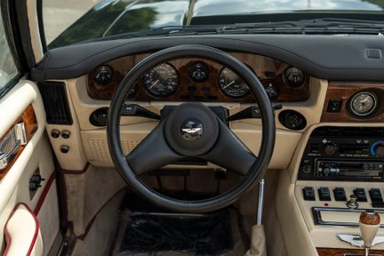 Aston Martin V8 Vantage Volante 18