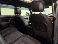 Land Rover Defender 3.0 D300 MHEV X-Dynamic HSE SUV 5dr Diesel Auto 4WD Euro 6 (s/s) (300 ps) 38