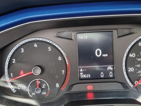 Volkswagen T-Roc DESIGN TSI EVO 29