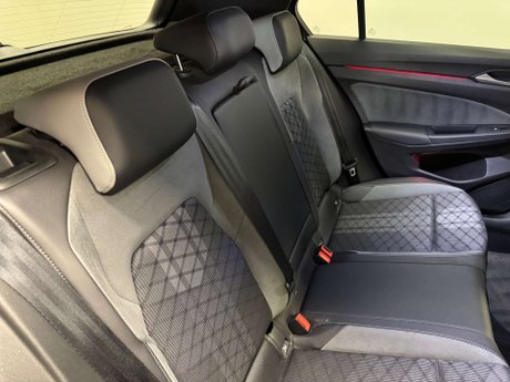 Volkswagen Golf 1.5 Golf R-Line TSi 5dr 35
