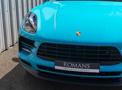 Porsche Macan S 25