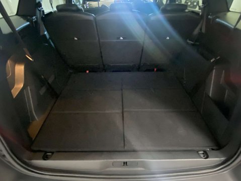 Peugeot 5008 1.2 5008 Allure Premium PureTech S/S 5dr 31