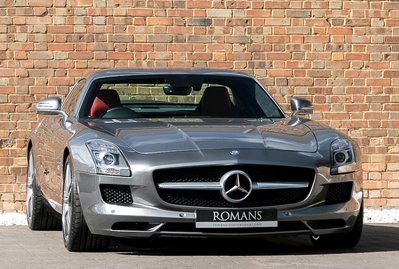Mercedes-Benz SLS AMG