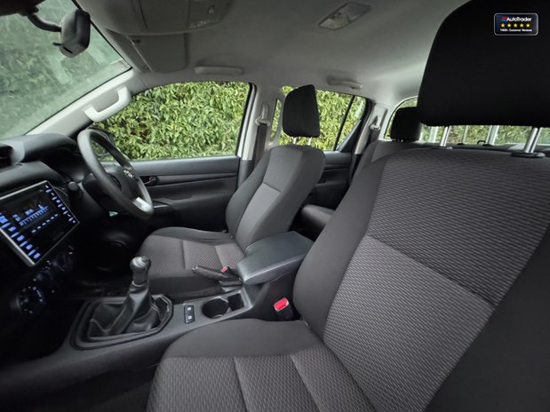 Toyota Hilux Active 4Wd D-4D Double Cab TSS Air Con Euro 6 13