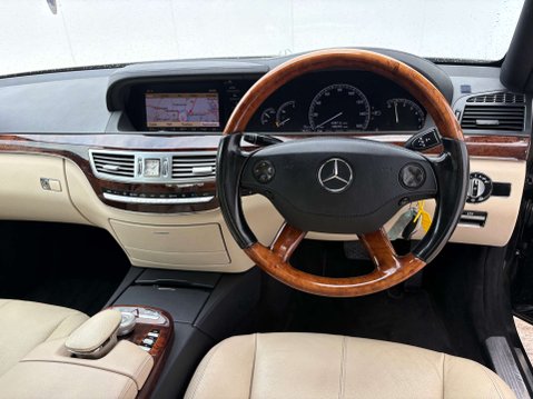 Mercedes-Benz S Class 3.0 S320 CDi Auto 4dr 37