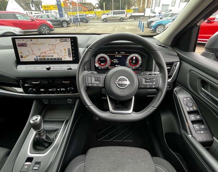 Nissan Qashqai 1.3 Qashqai N-Connecta DiG-T MHEV 5dr 19