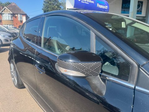 Renault Clio 1.5 dCi Iconic 25 Nav Euro 6 (s/s) 5dr 13