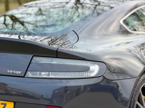 Aston Martin Vantage 4.7 Vantage V8 Auto 3dr 13