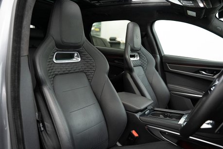 Jaguar F-Pace 5.0 P550 V8 SVR SUV 5dr Petrol Quickshift AWD Euro 6 (s/s) (550 ps) 2