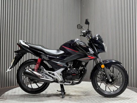 Honda CB GLR125 2018 ONLY 8K MOT OCTOBER 2027 125CC LEARNER BIKE