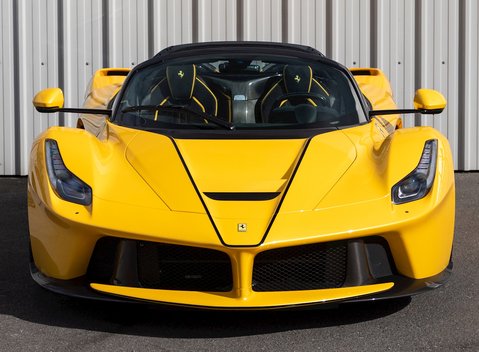 Ferrari LaFerrari Aperta 4