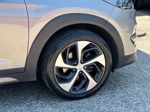 Hyundai TUCSON 1.7 Tucson Sport Edition 2WD CRDi 5dr 29