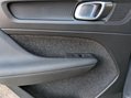Volvo XC40 2.0 D4 R-Design Auto AWD Euro 6 (s/s) 5dr 26