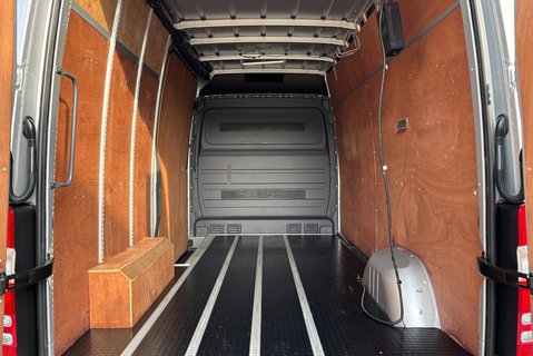 Mercedes-Benz Sprinter 319 V6 Cdi 4x4 5g-Tronic Mwb Hr Panel Van - Air Con - Direct from MOD 13