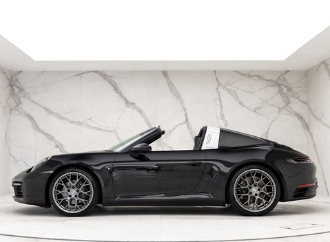 Porsche 911 (992) Targa 4 2
