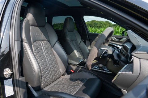 Audi RS6 Carbon Black Urban 8