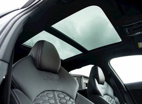 Audi RS6 Avant Performance 15