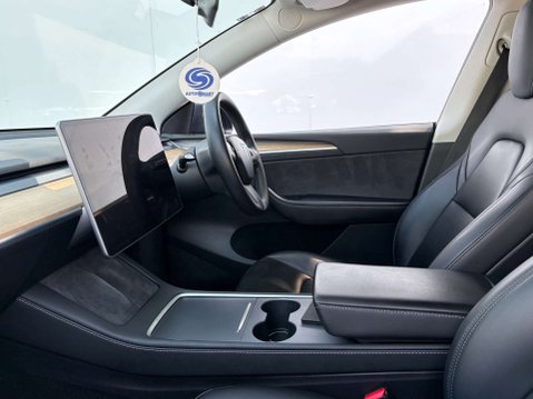 Tesla Model Y ModeL Y Long Range AWD 4WD 5dr 62