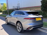 Jaguar F-Pace 2.0 D200 MHEV R-Dynamic HSE Auto AWD Euro 6 (s/s) 5dr 3