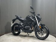 Voge R 2025 ONLY 913 MILES GREAT RUNNING PROJECT BIKE SPARES OR REPAIR 3