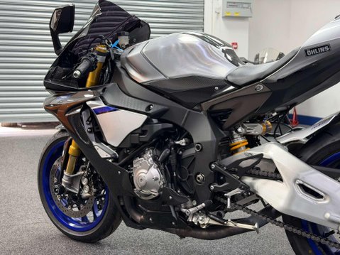 Yamaha R1M 1000 Super Sports Petrol Manual (200 ps) 6