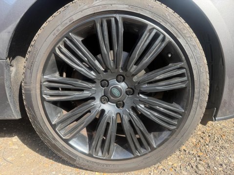 Land Rover Range Rover 3.0 TD V6 Vogue Auto 4WD Euro 6 (s/s) 5dr 22