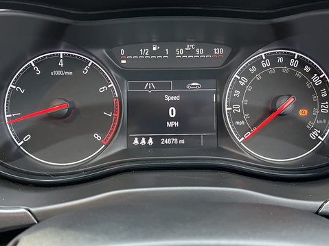 Vauxhall Corsa 1.4 SE Nav 5dr 18