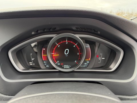 Volvo V40 2.0 D4 R-Design Euro 6 (s/s) 5dr 51