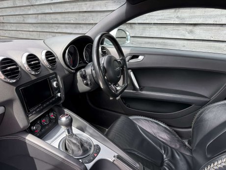 Audi TT 2.0 TT S Quattro Semi-Auto 4WD 3dr 31