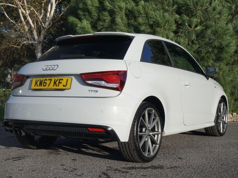 Audi A1 1.4 TFSI CoD Black Edition S Tronic Euro 6 (s/s) 3dr (Nav) 17