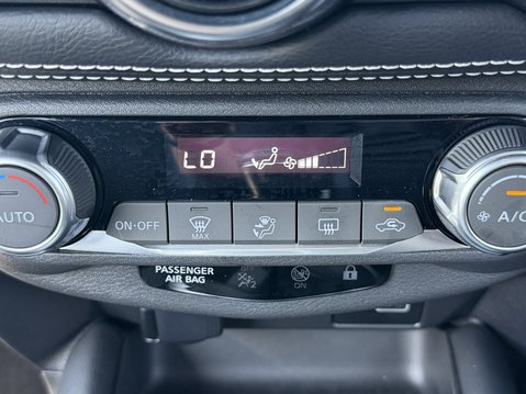 Nissan Juke 1.0 DiG-T 114 N-Connecta 5dr 26