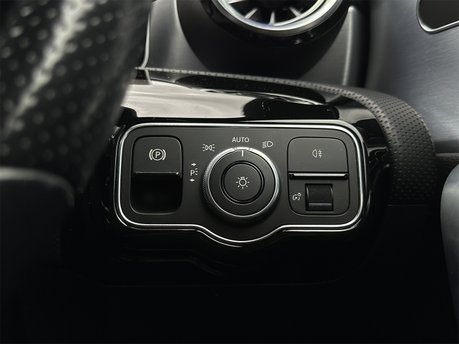 Mercedes-Benz CLA Class CLA 220 AMG LINE PREMIUM PLUS 56