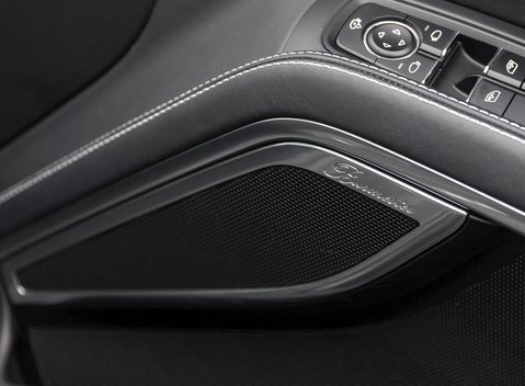 Porsche 911 (991.2) Turbo S 24