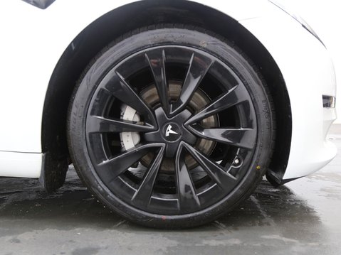 Tesla Model 3 (Dual Motor) Long Range Auto 4WDE 4dr 25