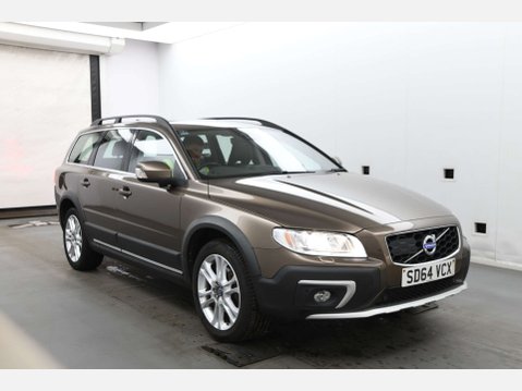 Volvo XC70 2.4 XC70 SE Luxury Nav D5 AWD Auto 4WD 5dr 1