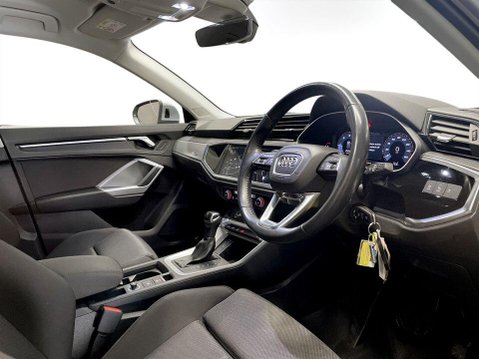 Audi Q3 2.0 TDI 35 Sport SUV 5dr Diesel S Tronic Euro 6 (s/s) (150 ps) 12