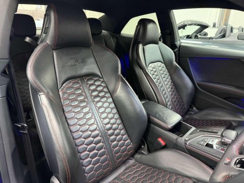 Audi RS5 2.9 TFSI V6 Carbon Edition Coupe 2dr Petrol Tiptronic quattro Euro 6 (s/s) 31