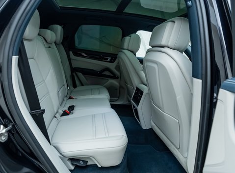 Porsche Cayenne V6 E-Hybrid 15