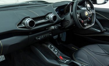 Ferrari 812 Superfast 13