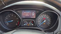 Ford Focus 1.6 Zetec Navigator Hatchback 5dr Petrol Powershift Euro 5 (125 ps) 32