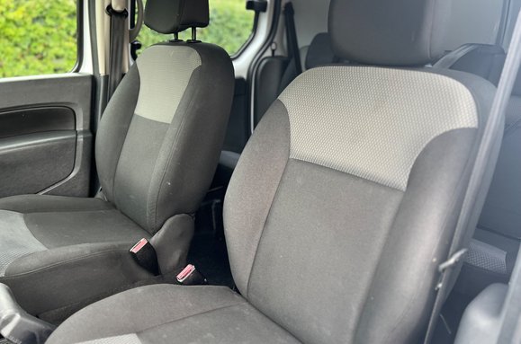 Renault Kangoo Kangoo Maxi ZE LL21 33kWh Business Crew Van Auto L3 H1 22