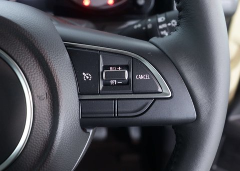 Suzuki Jimny SZ5 4X4 35